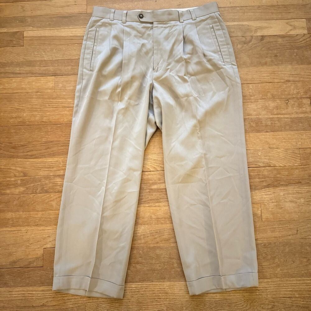 Cutter & Buck 10 pleated front cuffed khakis dress pants size 34 x 26 b2
